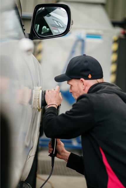 Finn’s Bodyworks Photos